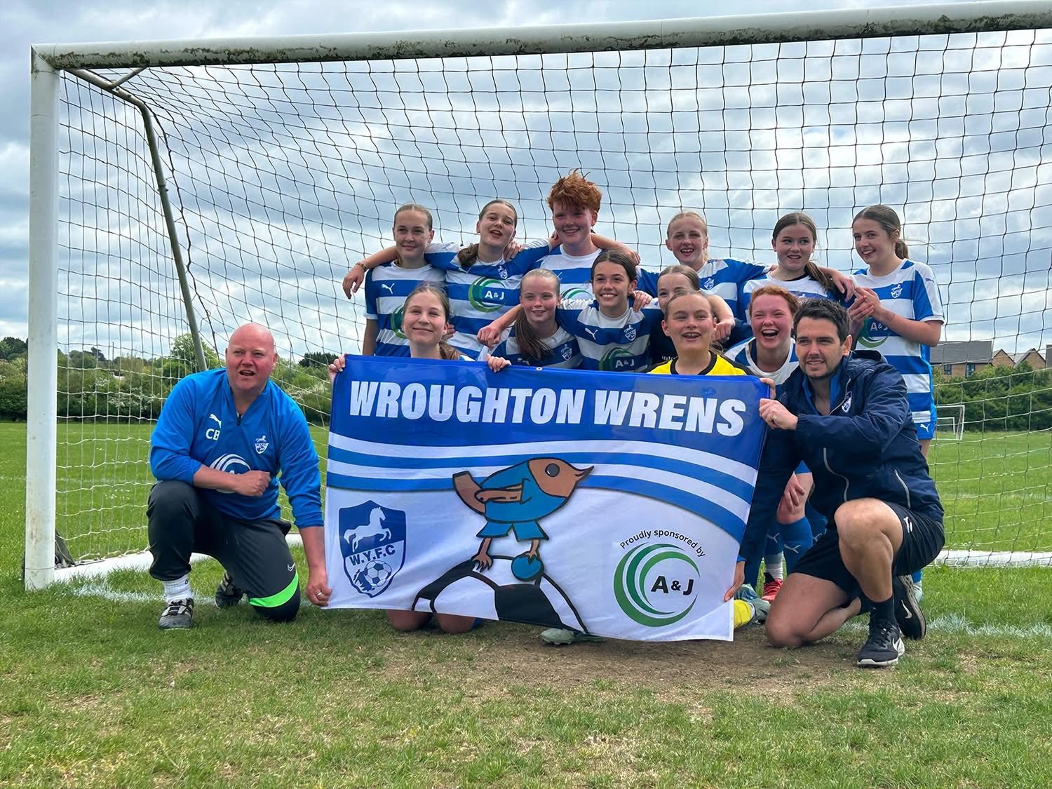 Wrens team photo